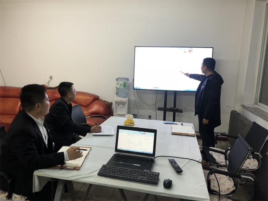 奔忙的路上，，，，，，，我们一起生长