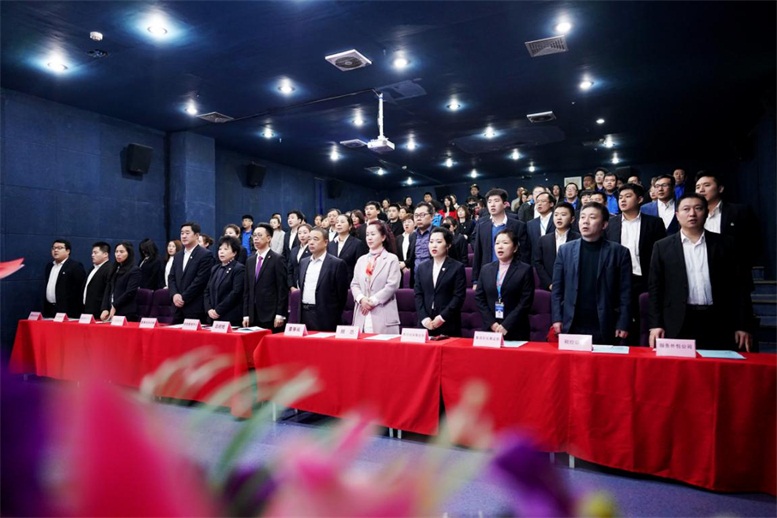 赢战未来，，，，，，，，改革逾越-2018财年总结表扬暨2019财年启动大会